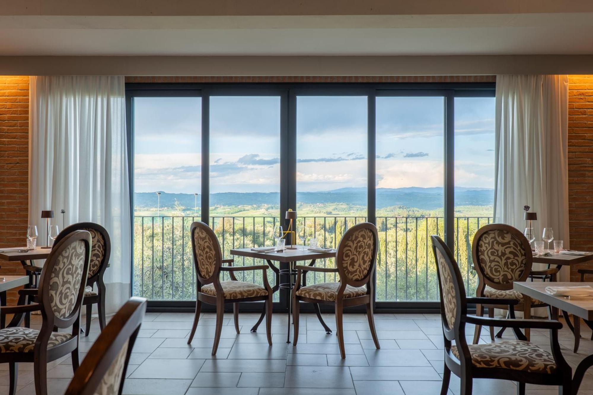 Villasanpaolo & 4* San Gimignano