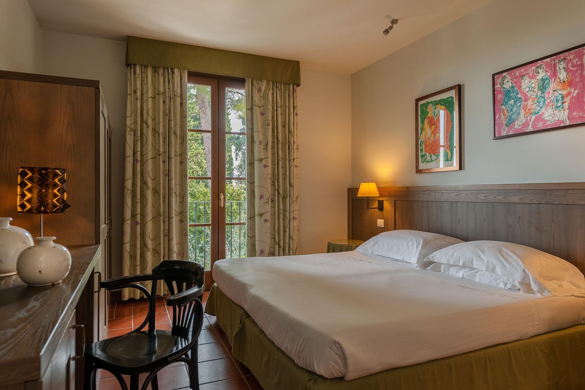Villasanpaolo & 4*