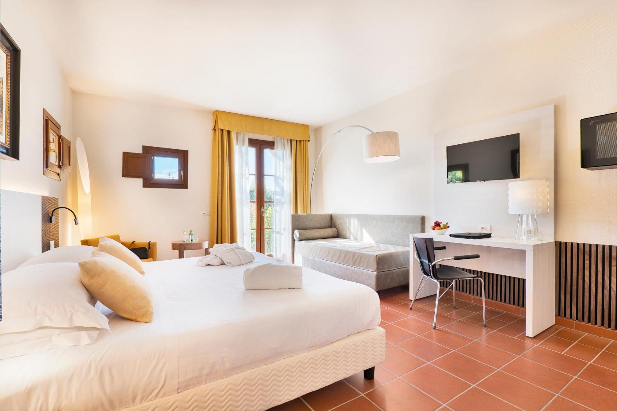 Hotel Villasanpaolo & 4*