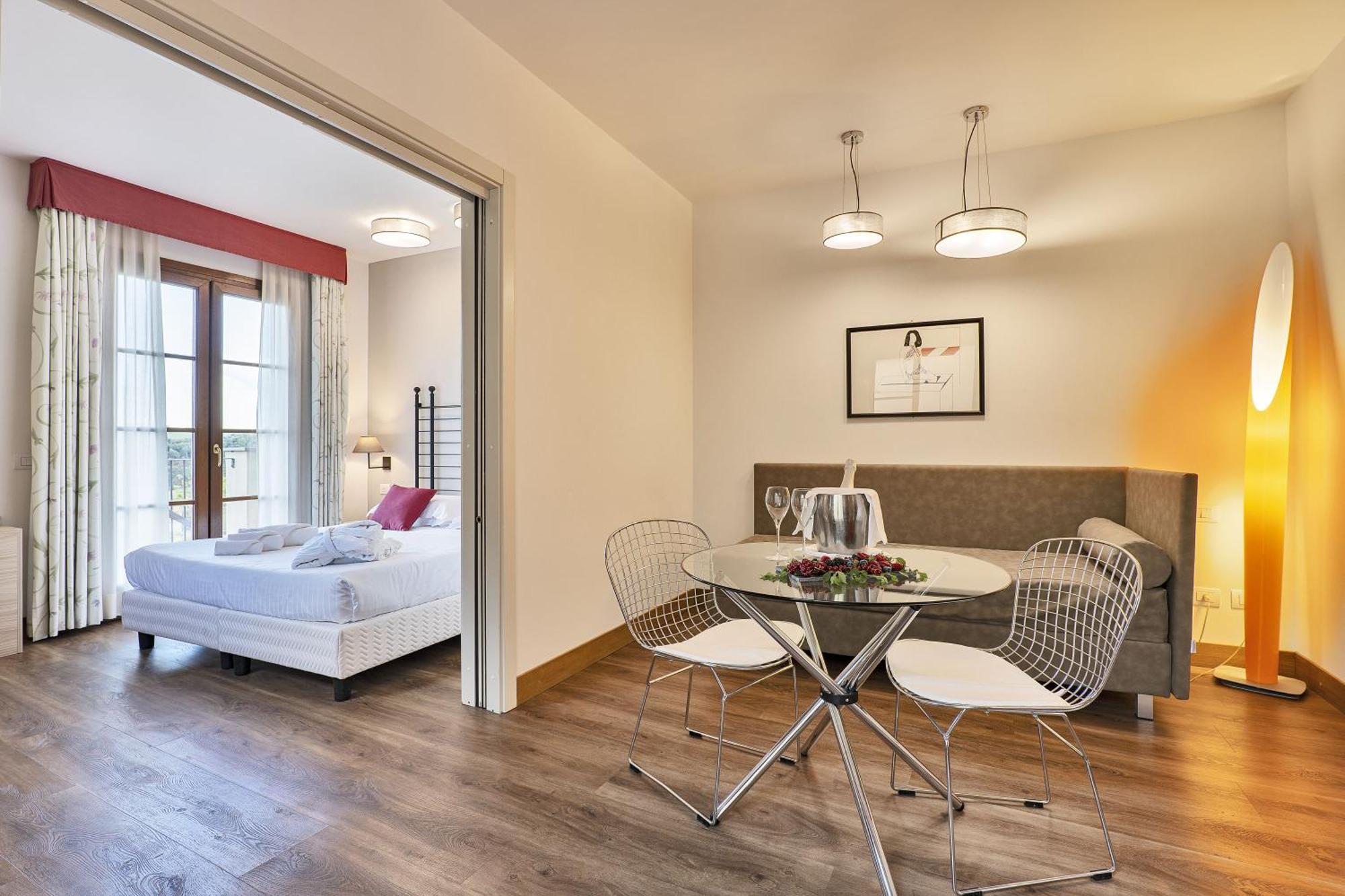 Hotel Villasanpaolo & San Gimignano