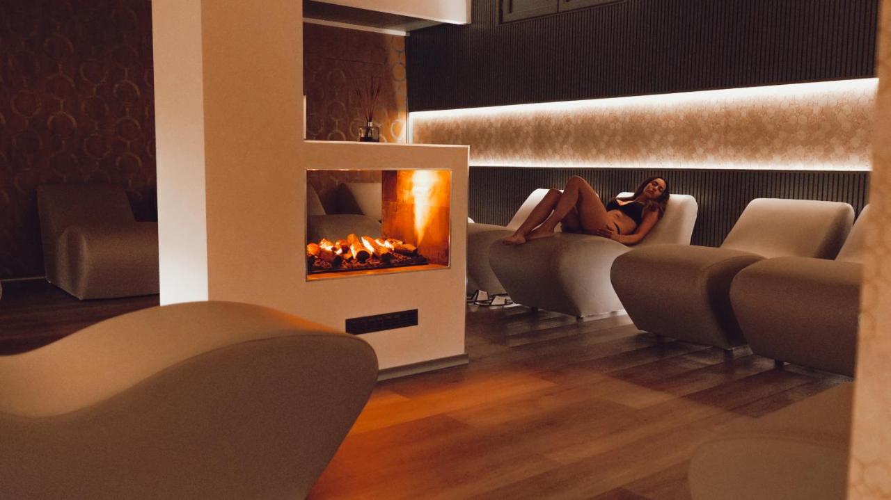 Hotel Villasanpaolo & 4*